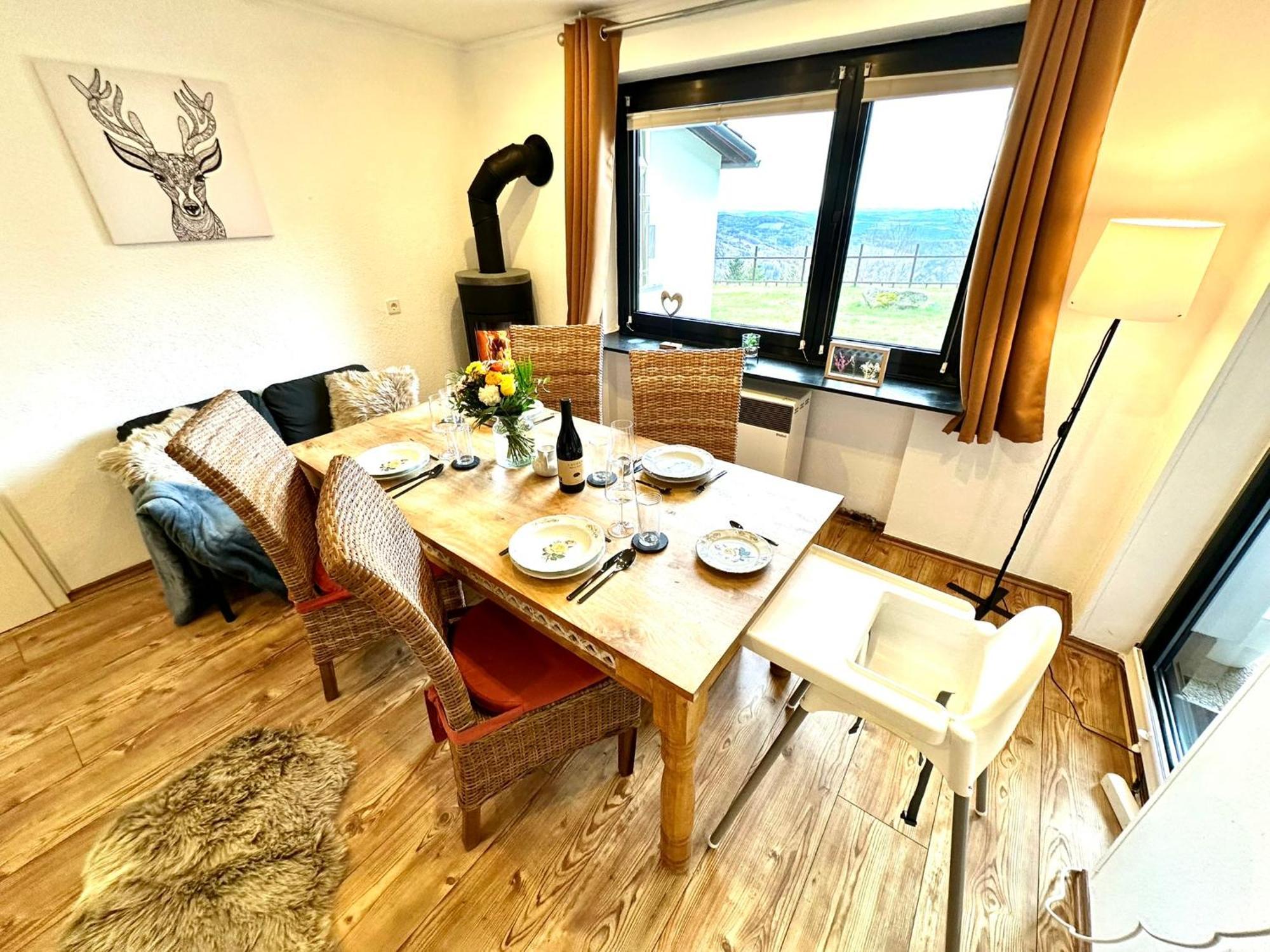 Gemuetliches Alpenblick Berg-Bungalow + Grosser Garten + Netflix! Schofweg Ngoại thất bức ảnh