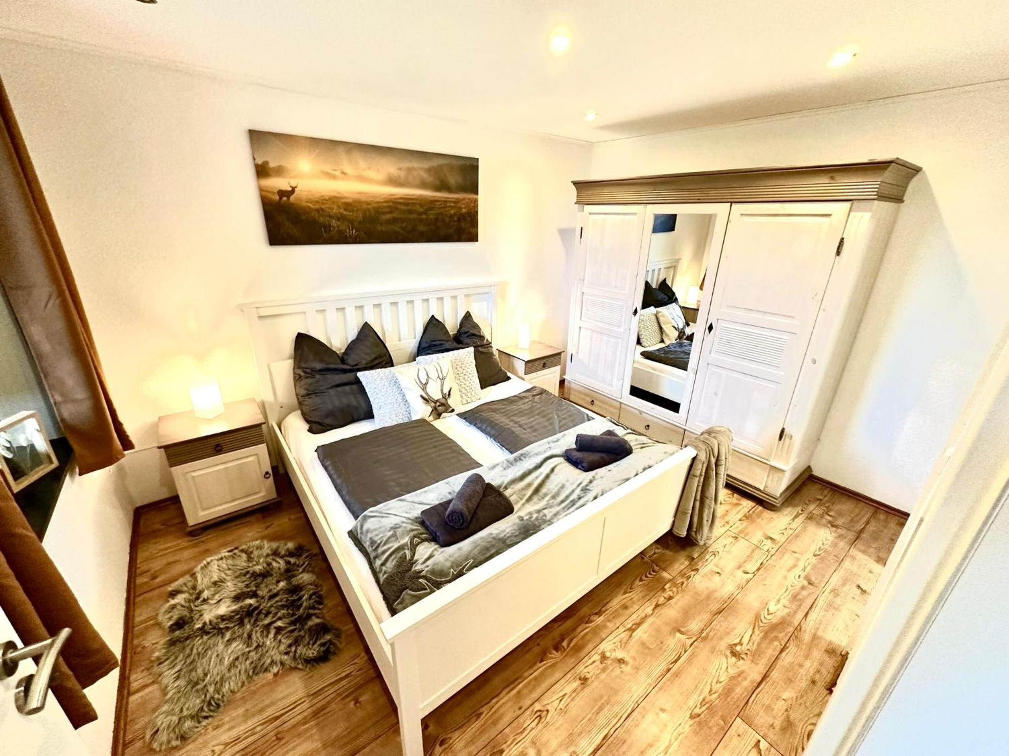 Gemuetliches Alpenblick Berg-Bungalow + Grosser Garten + Netflix! Schofweg Ngoại thất bức ảnh