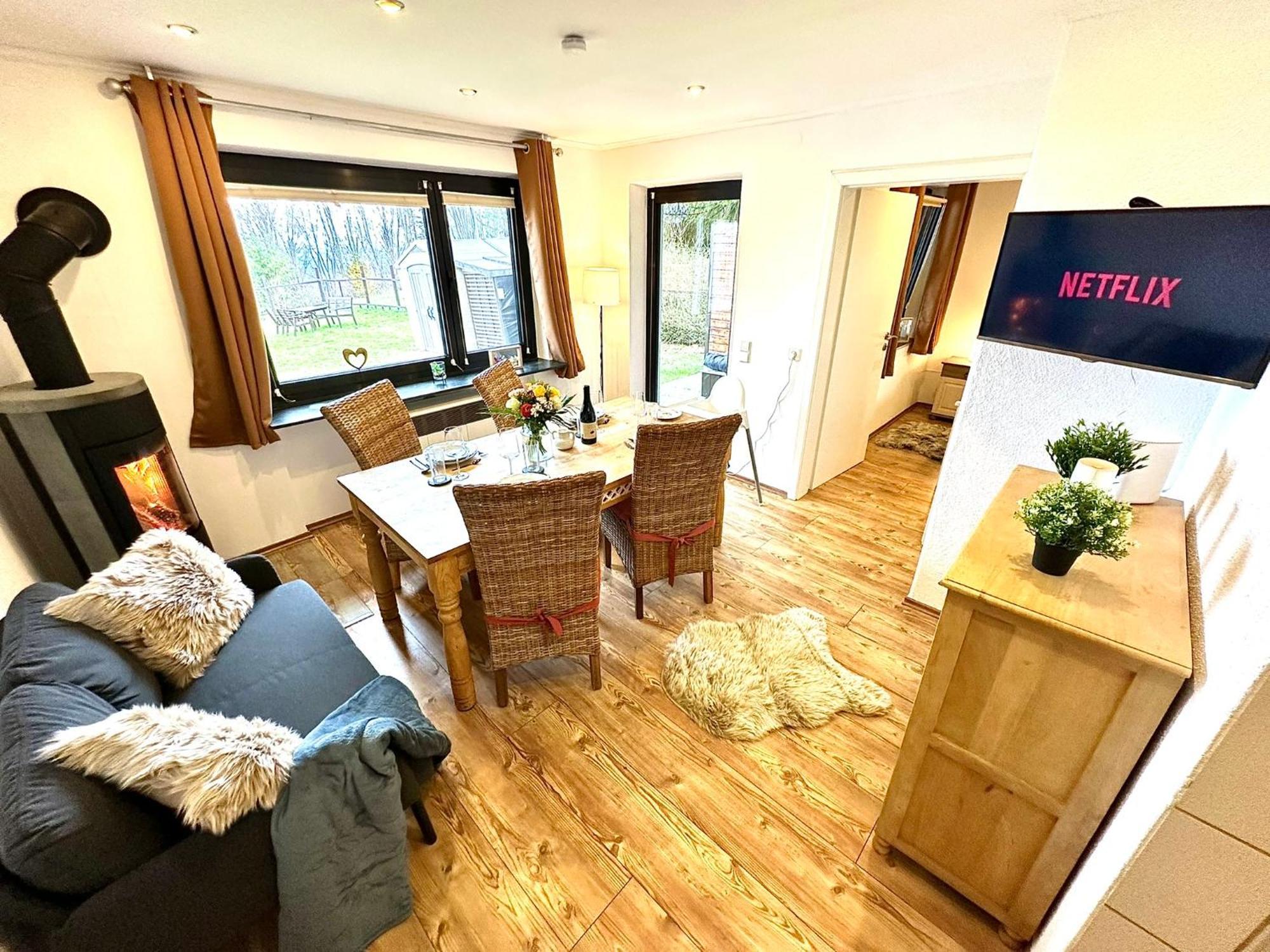 Gemuetliches Alpenblick Berg-Bungalow + Grosser Garten + Netflix! Schofweg Ngoại thất bức ảnh