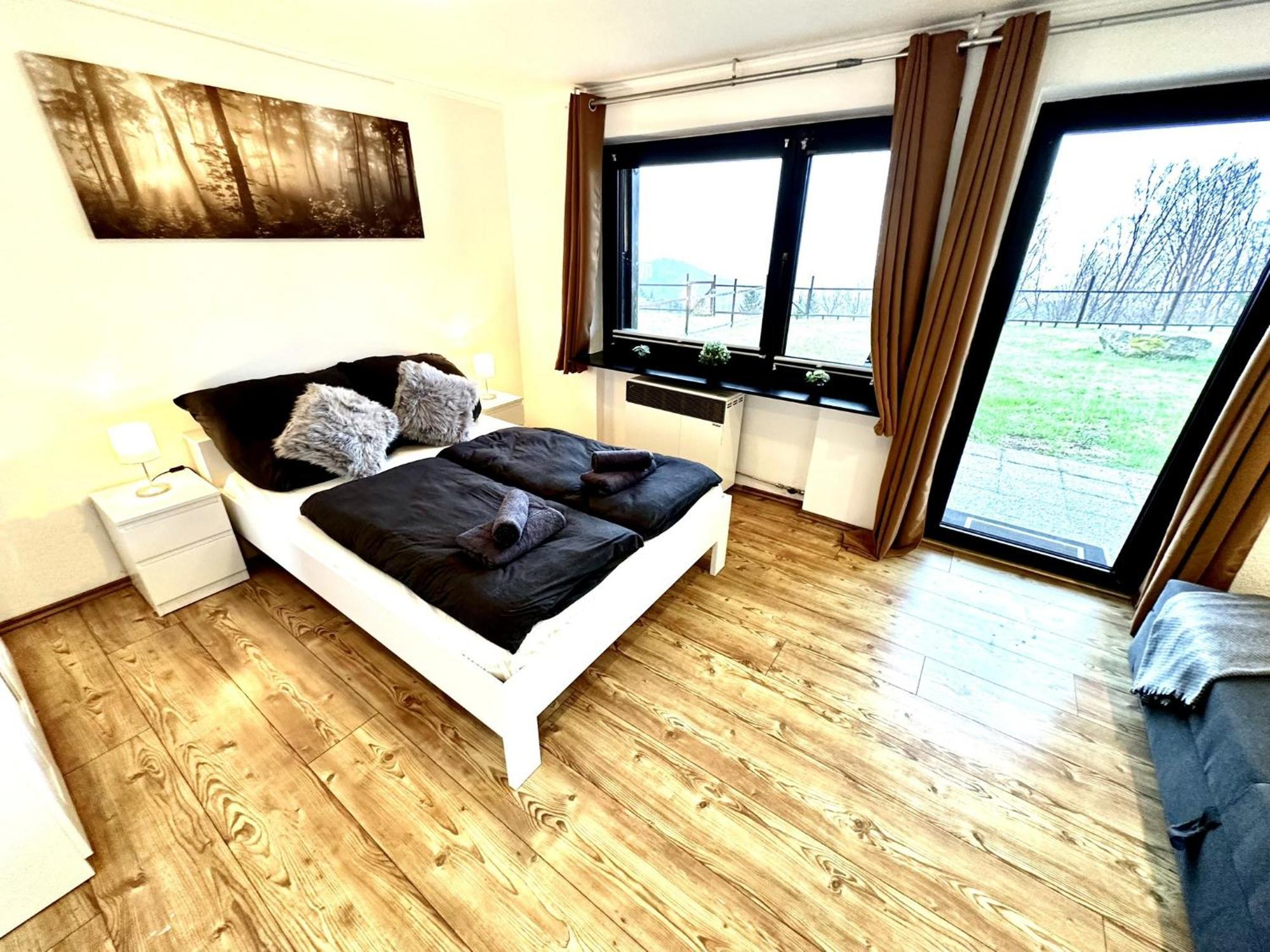 Gemuetliches Alpenblick Berg-Bungalow + Grosser Garten + Netflix! Schofweg Ngoại thất bức ảnh